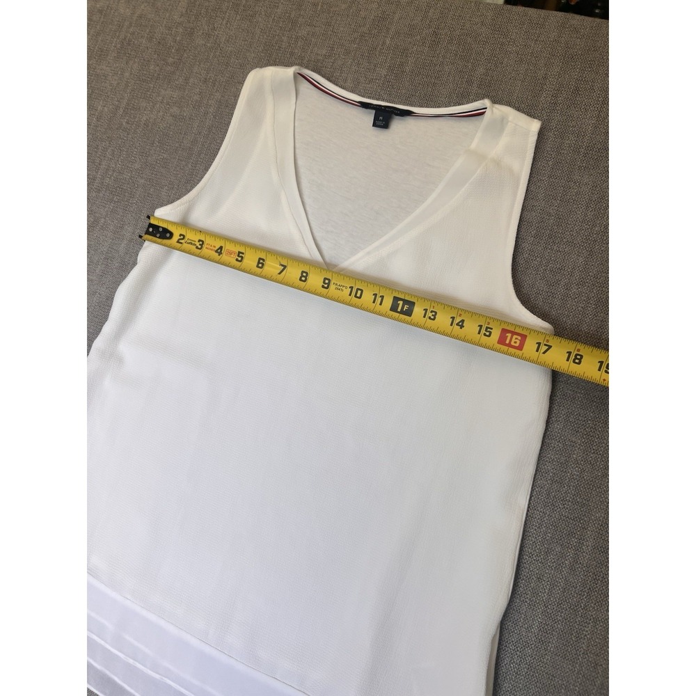 Tommy Hilfiger Women's White Sleeveless V-Neck Chiffon Hem Top M - Picture 5 of 9